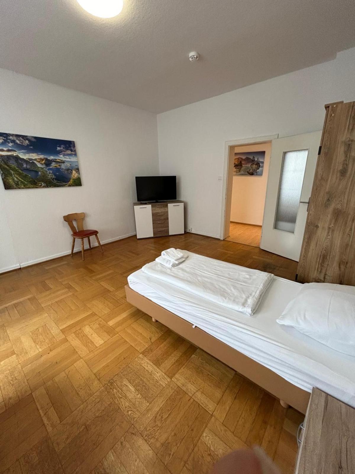 Othman Falkenstrasse 26 Apartment